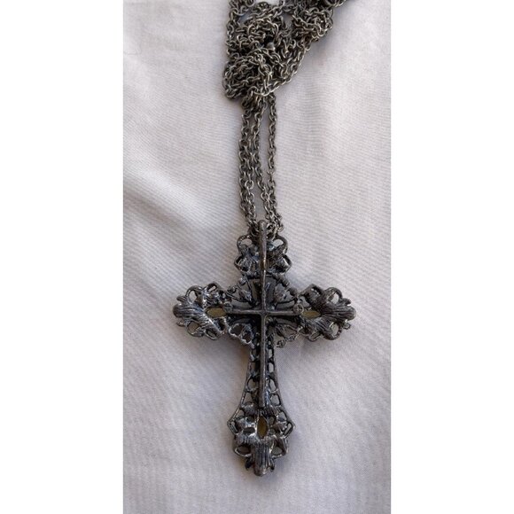 Vintage Silver Cross Necklace Gray Rhinestones Large Pendant Stones Religious - Picture 8 of 14